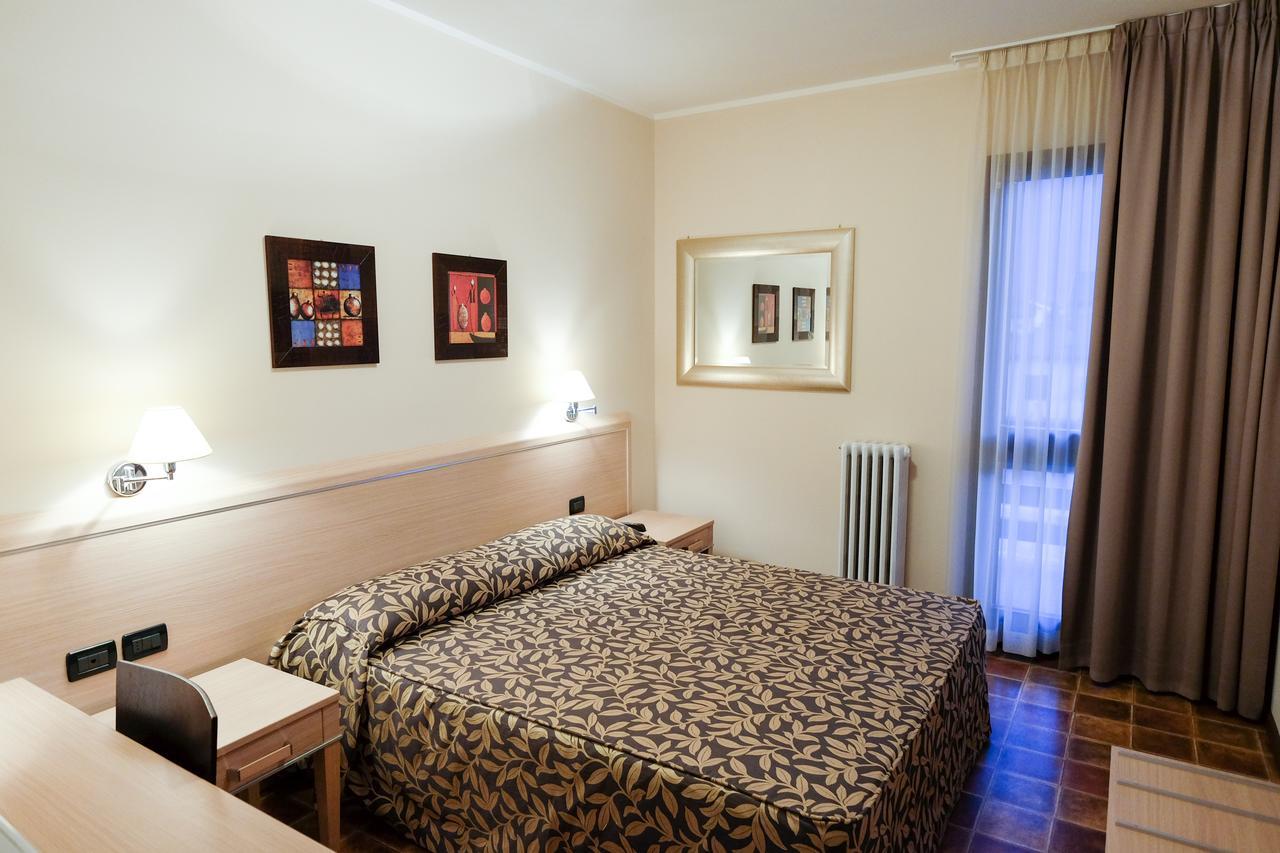 Hotel Monte Cimone Caldonazzo Exterior foto